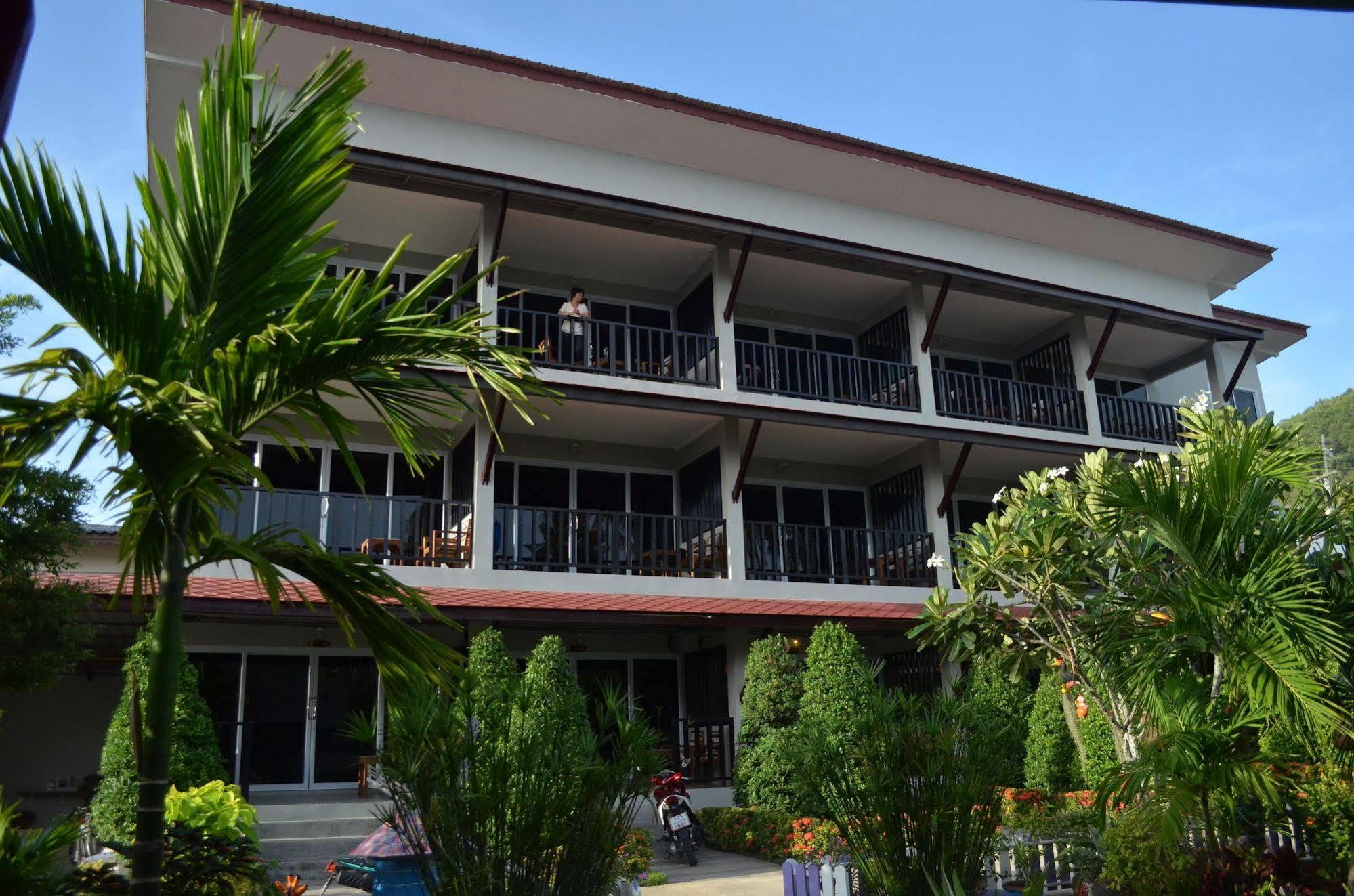 Nadapa Resort Тау Экстерьер фото